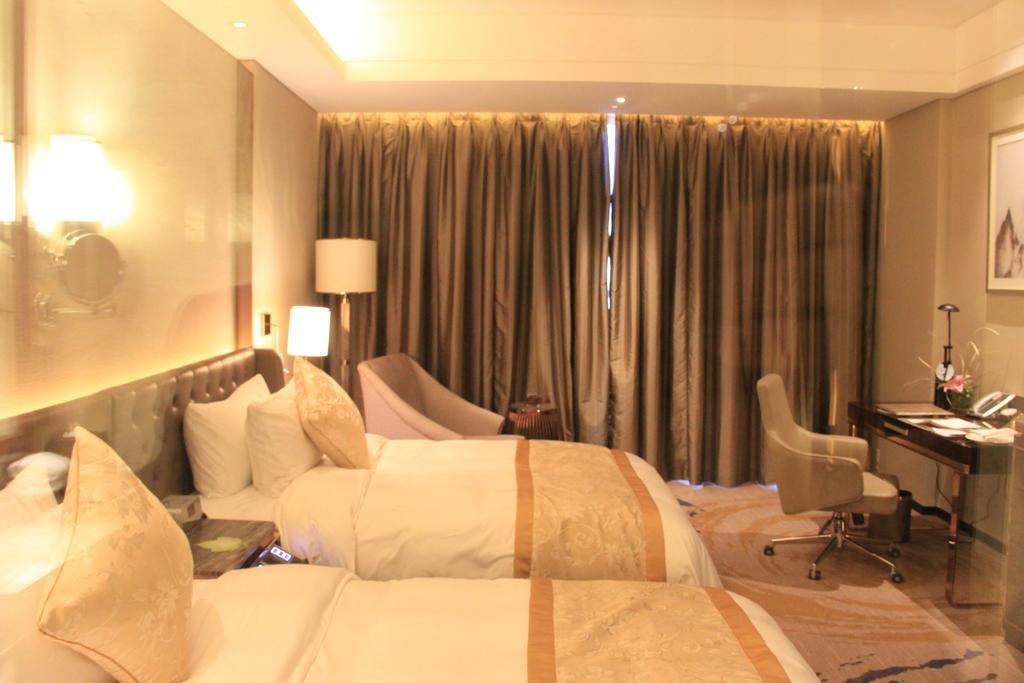 Howard Johnson Qinlu Plaza Yingtan Esterno foto
