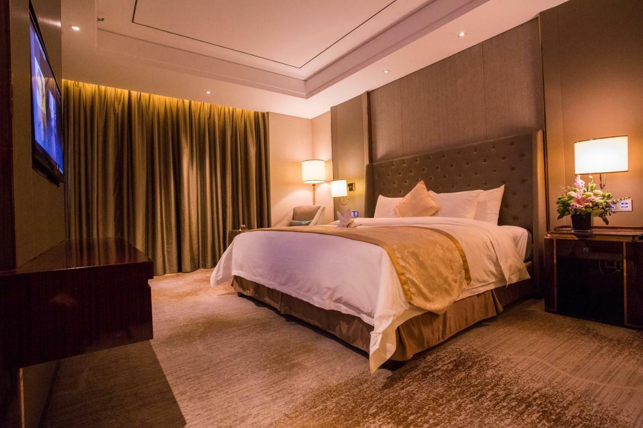 Howard Johnson Qinlu Plaza Yingtan Esterno foto